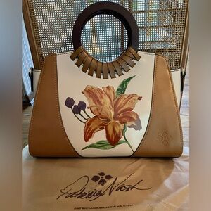 Patricia Nash Parisian Lyon Satchel Brown Chalk White  Large Flower Wood Handles